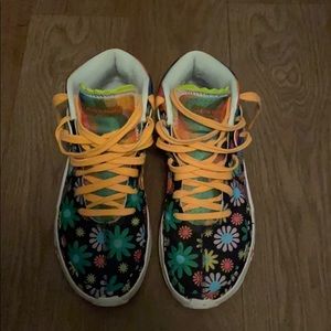 Kevin Durant- KD Peace, Love, and Basketball